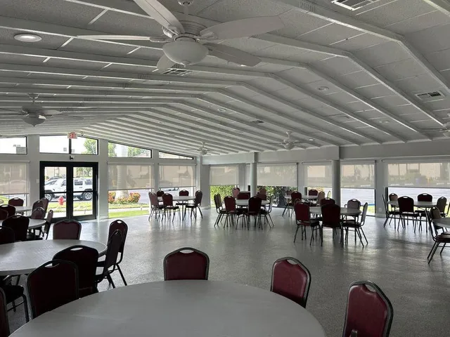 $1,650 | 426 Pine Glen Lane, Unit A1, Greenacres, FL 33463