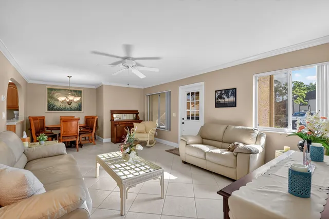 $1,650 | 426 Pine Glen Lane, Unit A1, Greenacres, FL 33463