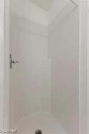 $1,900 | 16599 Davis Road, Fort Myers, FL 33908