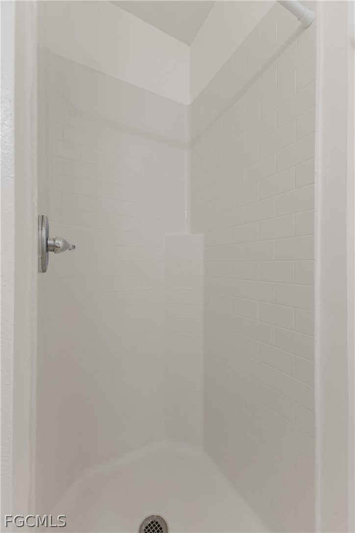 16599 Davis Road Fort Myers, FL 33908 - Photo 20 of 31