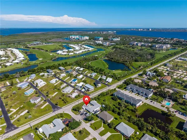 $1,900 | 16599 Davis Road, Fort Myers, FL 33908