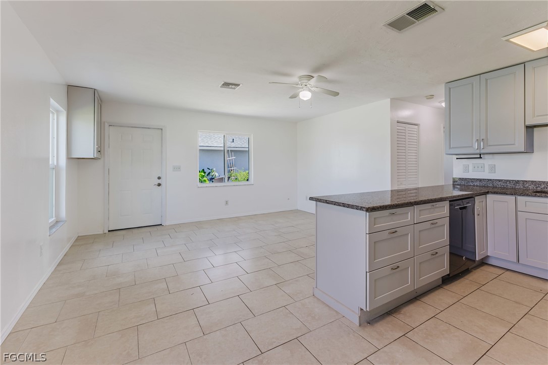 16599 Davis Road Fort Myers, FL 33908 - Photo 10 of 31