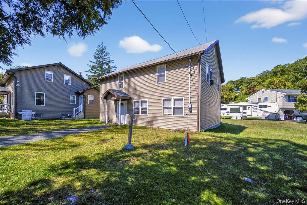 431 Gate Hill Coop Road Stony Point, NY 10980 - Photo 31 of 41 Traditional home with a front lawn