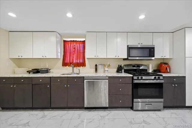 $550,000 | 431 Gate Hill Coop Road, Stony Point, NY 10980