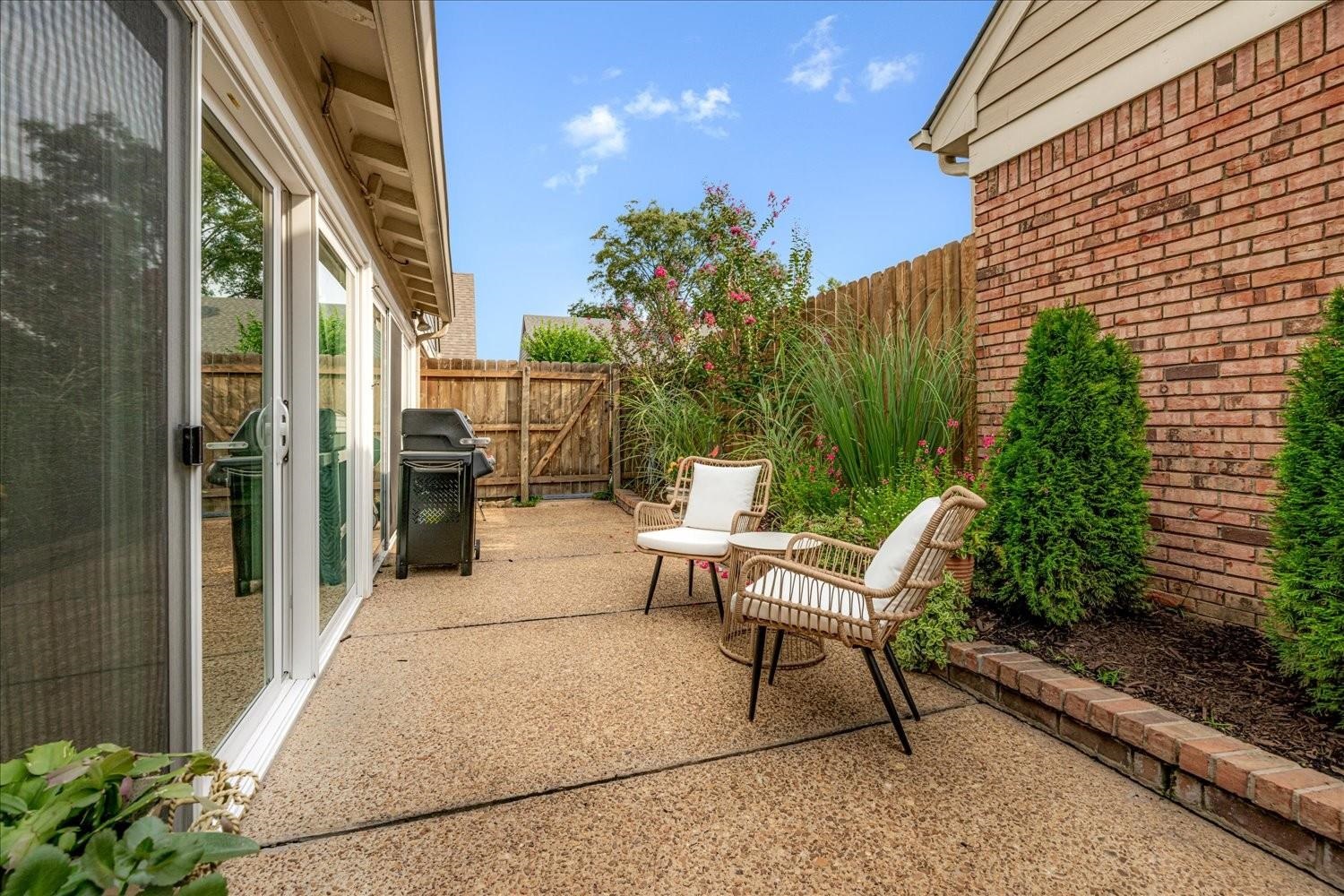 1893 Allenby Road Germantown, TN 38139 - Photo 28 of 31 a view of a chairs with a outdoor space