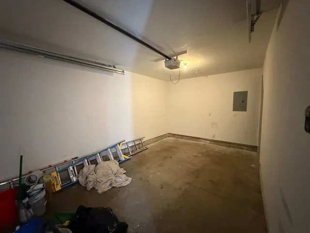 $2,800 | 75 Deerwood Drive, Unit E, Nashua, NH 03063