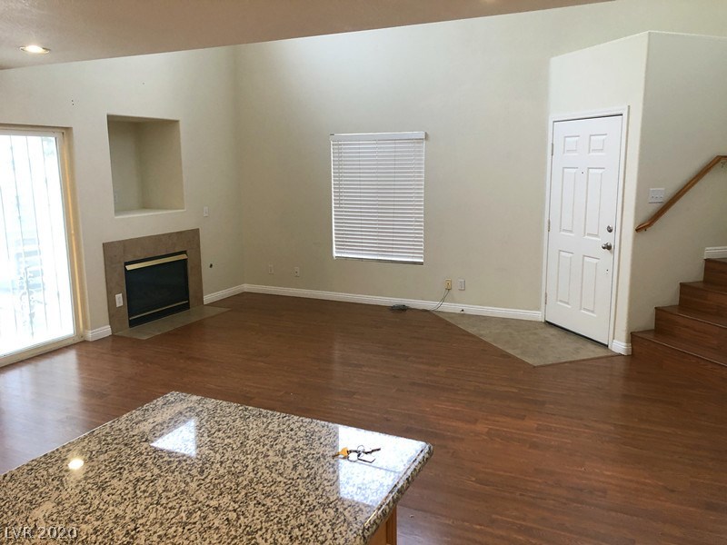 8473 Opal Splendor Avenue Las Vegas, NV 89147 - Photo 10 of 33