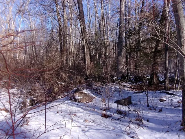 $330,000 | 90 Chestnut Hill Road, Millville, MA 01529