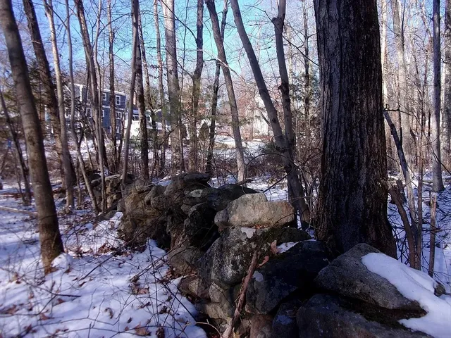 $330,000 | 90 Chestnut Hill Road, Millville, MA 01529