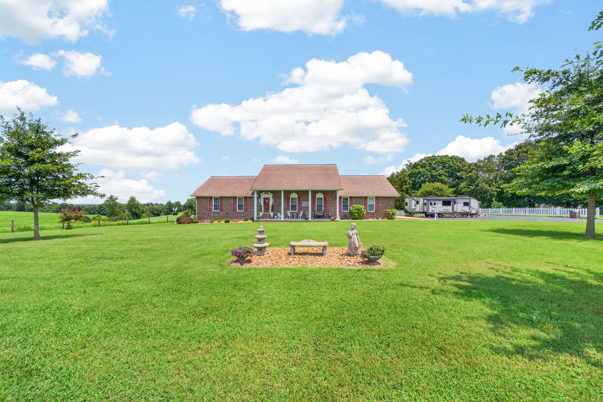 516 Gamaliel Road Red Boiling Springs, TN 37150 - Photo 4 of 48 Gallery Image 4