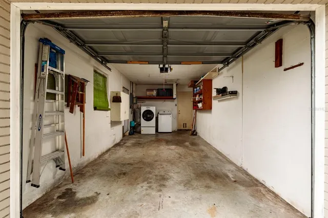 a view of a garage