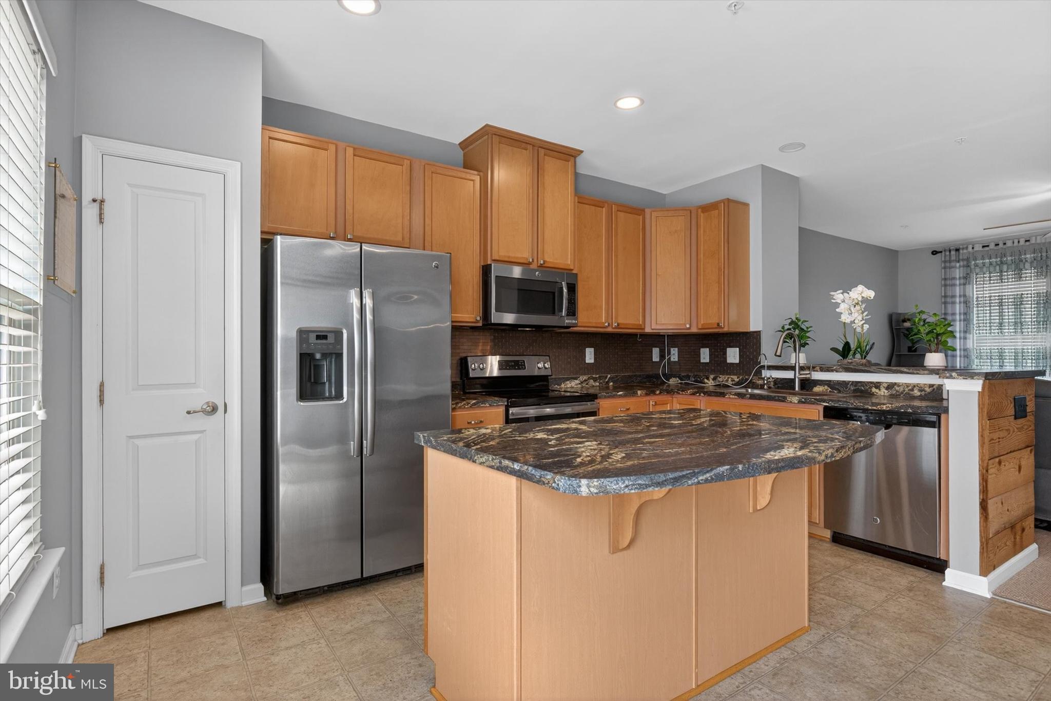 37 South Center Street Hanover, PA 17331 - Photo 11 of 32