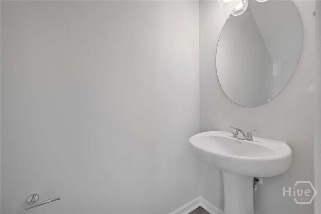 131 Wilderness Road Bloomingdale, GA 31302 - Photo 5 of 27 Gallery Image 5
