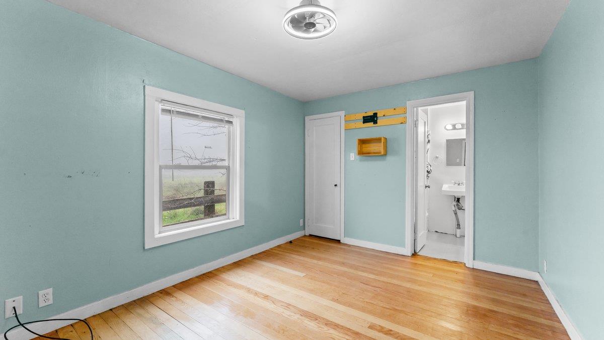 1785 Palermo Road Palermo, CA 95968 - Photo 23 of 24 Cottage Bedroom