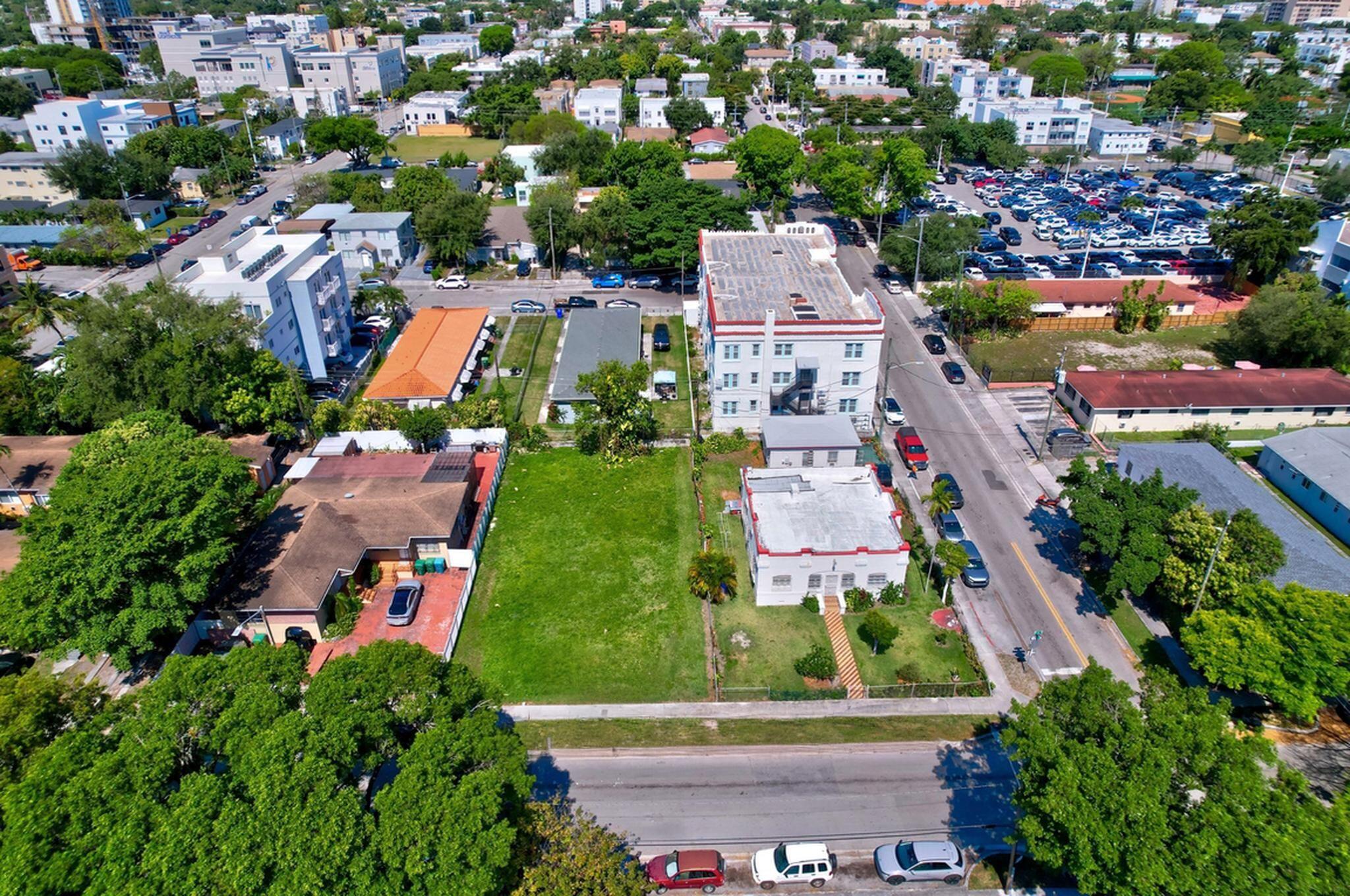 512 Southwest 6th Avenue Miami, FL 33130 - Photo 10 of 12 an aerial view of residential houses with outdoor space