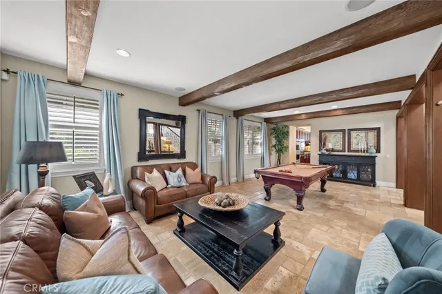 a view of entryway and workspace