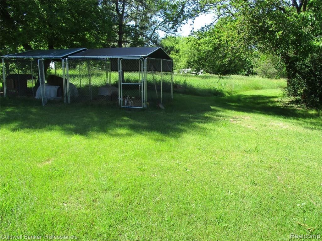 4841 Newburg Road Durand, MI 48429 - Photo 43 of 55 KENNEL.JPG