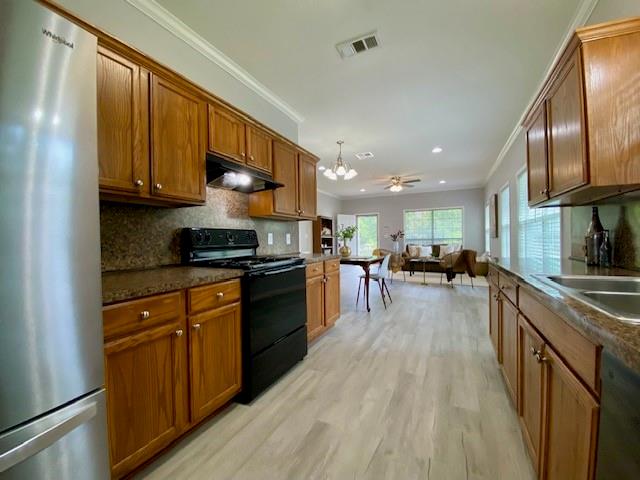 1008 North 14th Street Waco, TX 76707 - Photo 13 of 35 Looking toward living area