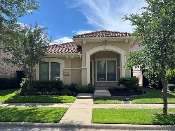 $3,400 | 817 La Cima, Irving, TX 75039