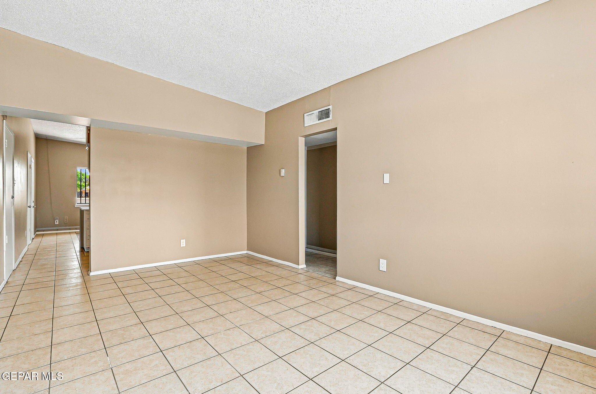 7193 Granite Road El Paso, TX 79915 - Photo 3 of 20 4-web-or-mls-IMG_1244