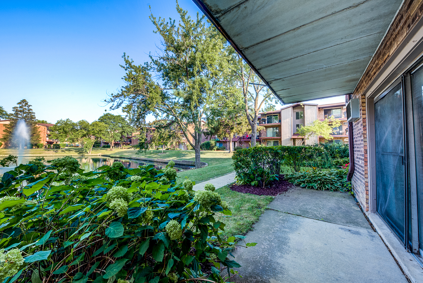 2457 Spring Street, Unit 3602 Woodridge, IL 60517 - Photo 4 of 18