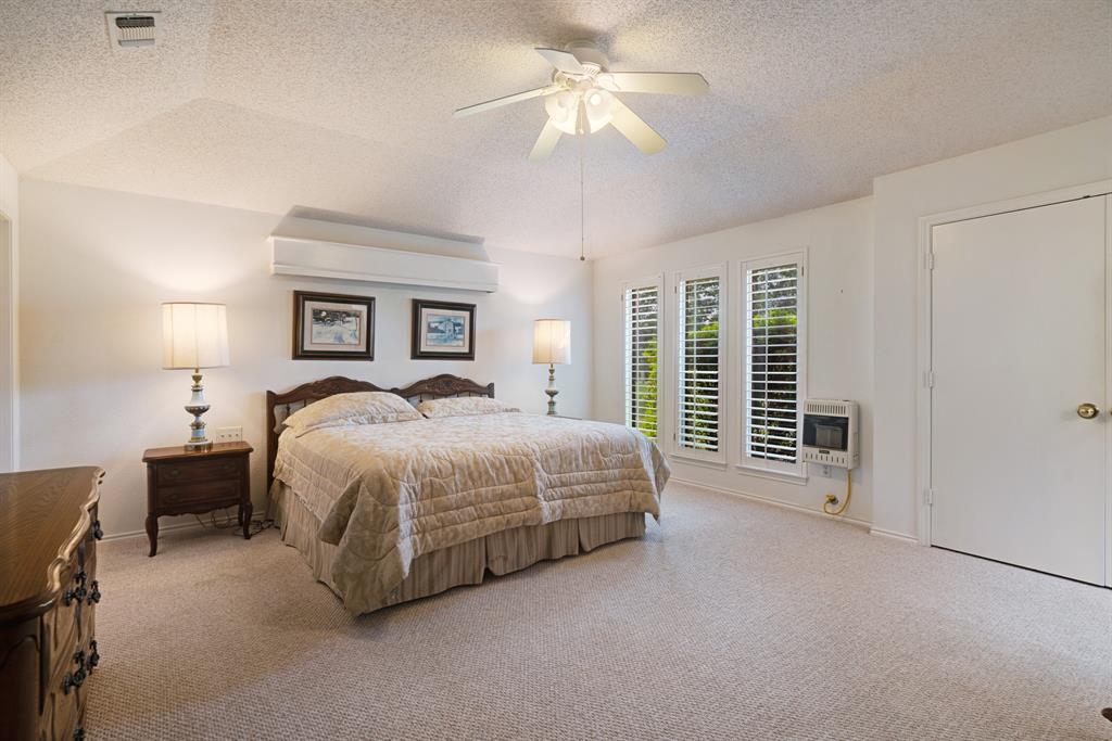 4110 Lakeshore Drive Reno, TX 75462 - Photo 13 of 28