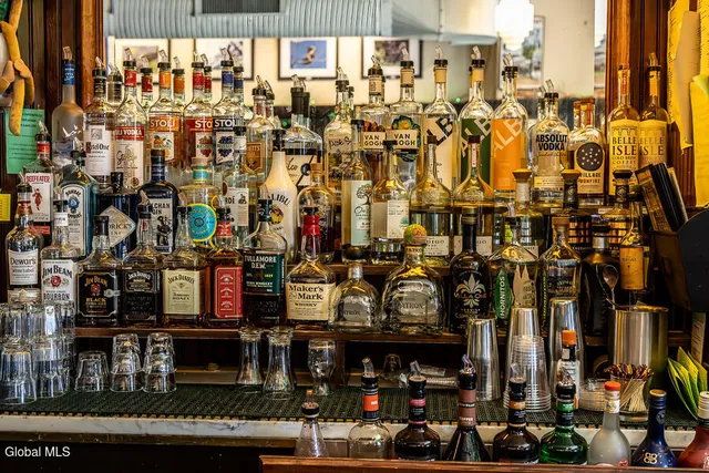 $1,700,000 | 4 Clinton Square, Albany, NY 12207