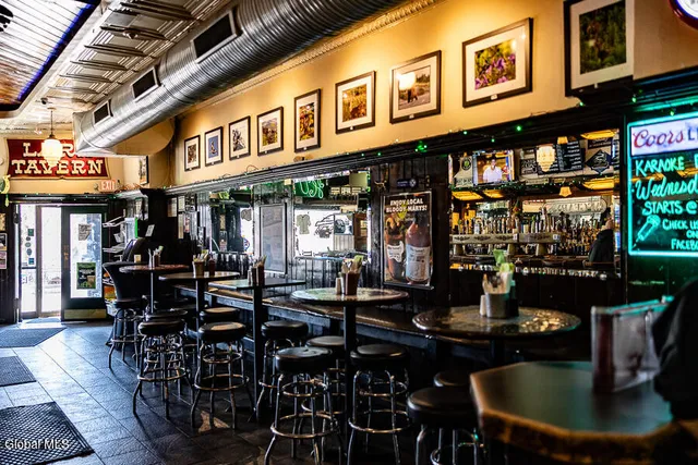 $1,700,000 | 4 Clinton Square, Albany, NY 12207