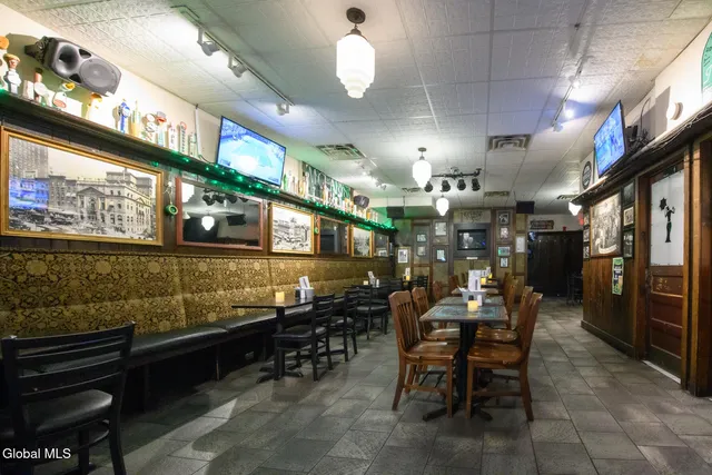 $1,700,000 | 4 Clinton Square, Albany, NY 12207