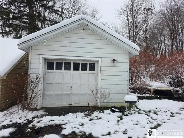 $38,000 | 11 Dearing Avenue, Jamestown, NY 14701