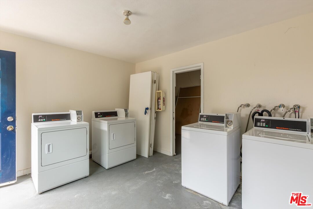 331 East Washington Avenue, Unit F Escondido, CA 92025 - Photo 19 of 19 a utility room with dryer and washer