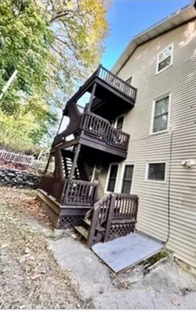 $2,600 | 9 Circuit Avenue East, Unit 2, Worcester, MA 01603