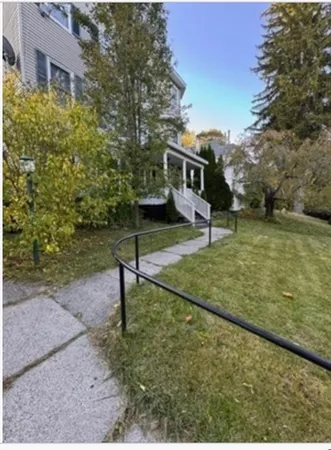 $2,600 | 9 Circuit Avenue East, Unit 2, Worcester, MA 01603
