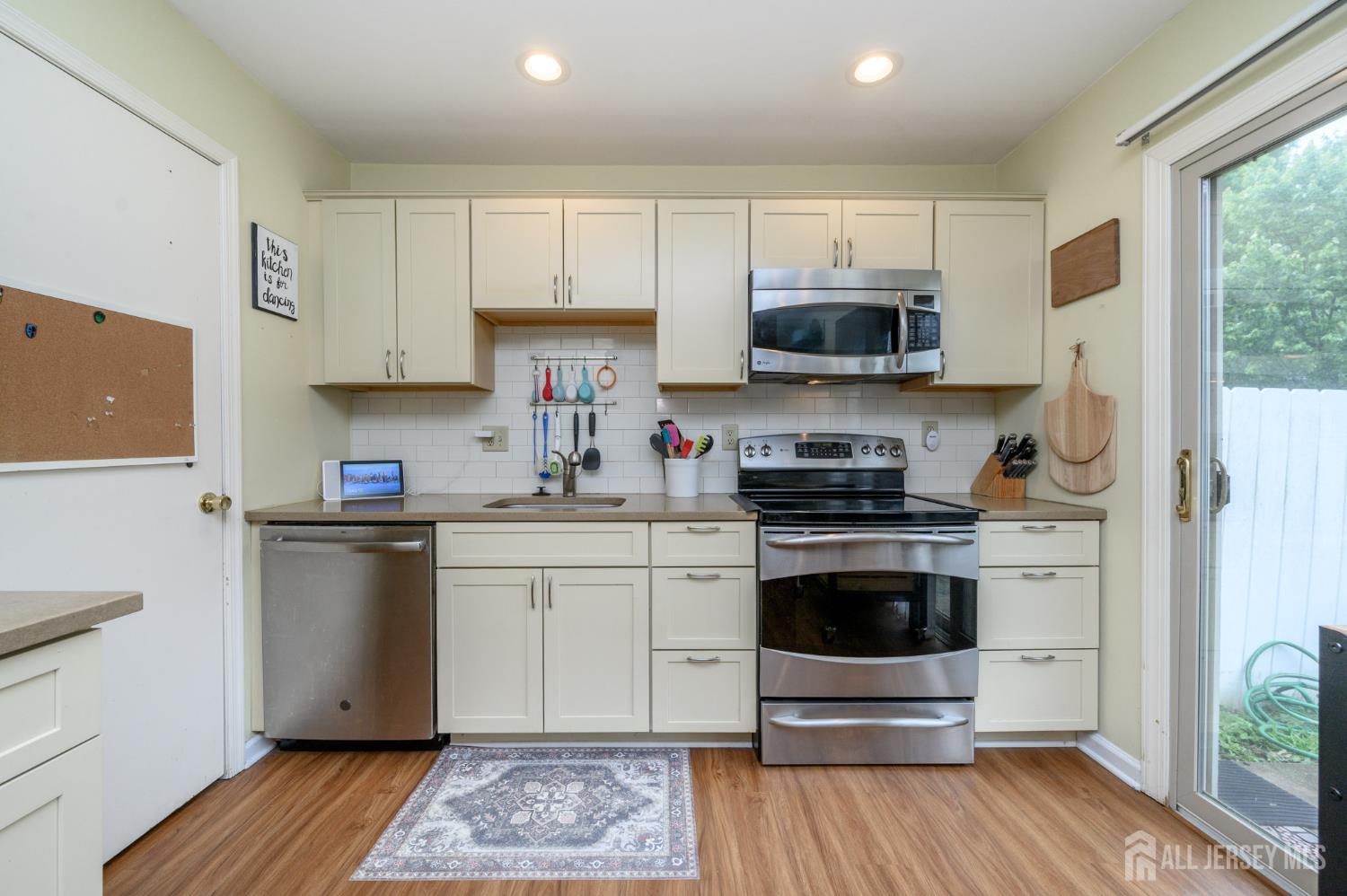 5206 Red Haven Drive Evesham, NJ 08053 - Photo 8 of 24