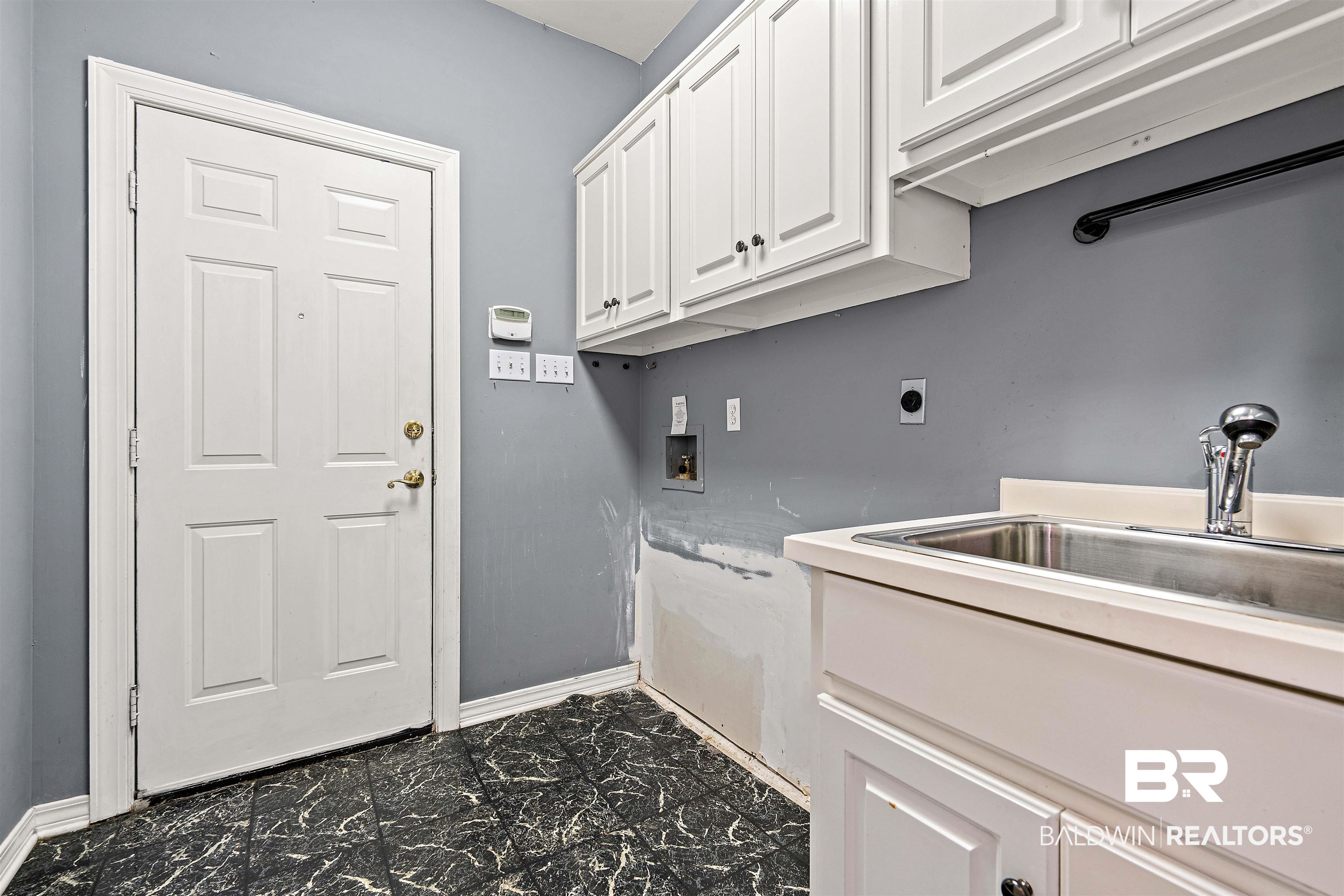 7280 Colonel Grierson Drive Daphne, AL 36527 - Photo 31 of 43 Laundry