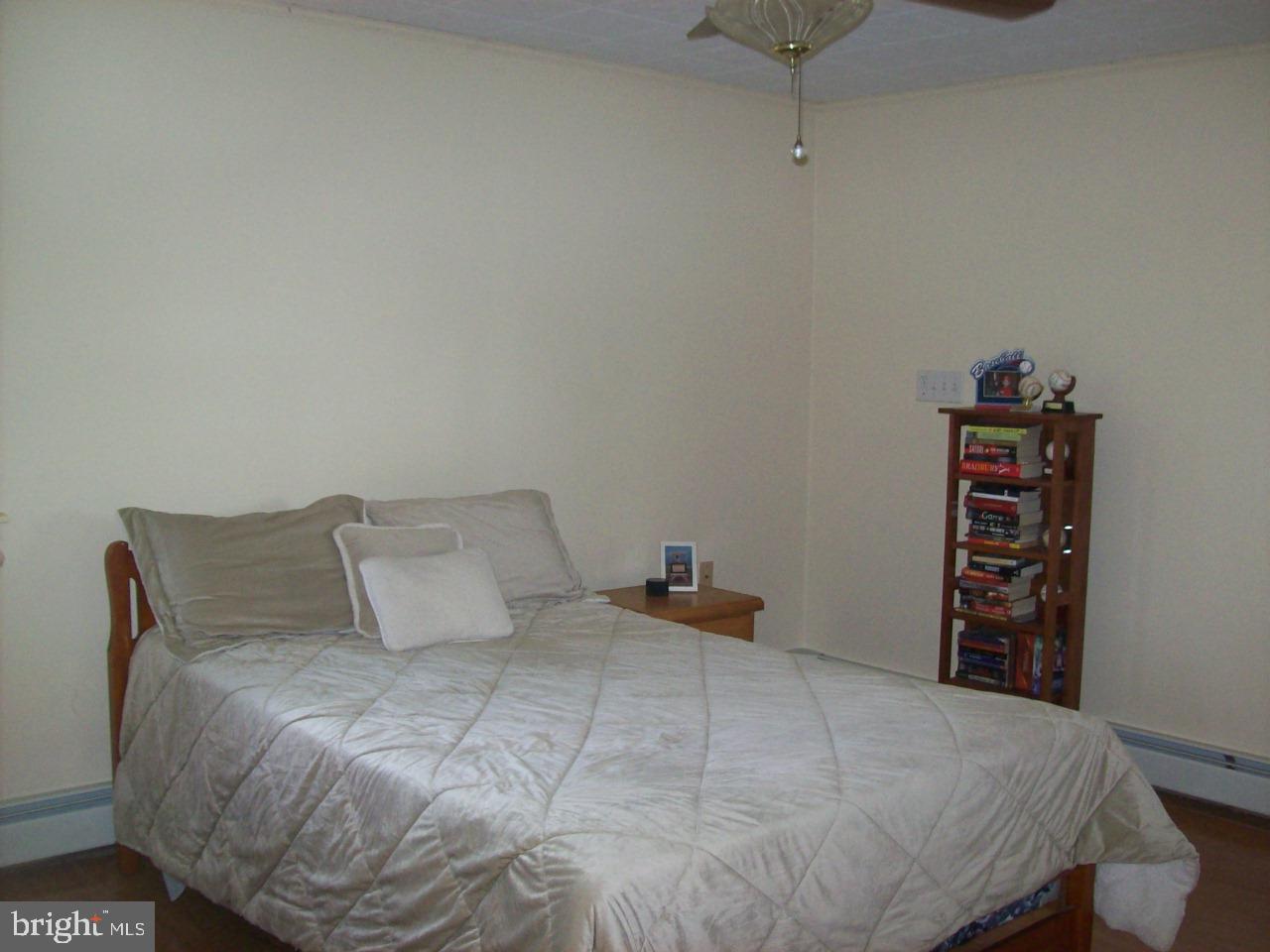 415 Manor Road Hatboro, PA 19040 - Photo 11 of 13 Gallery Image 11