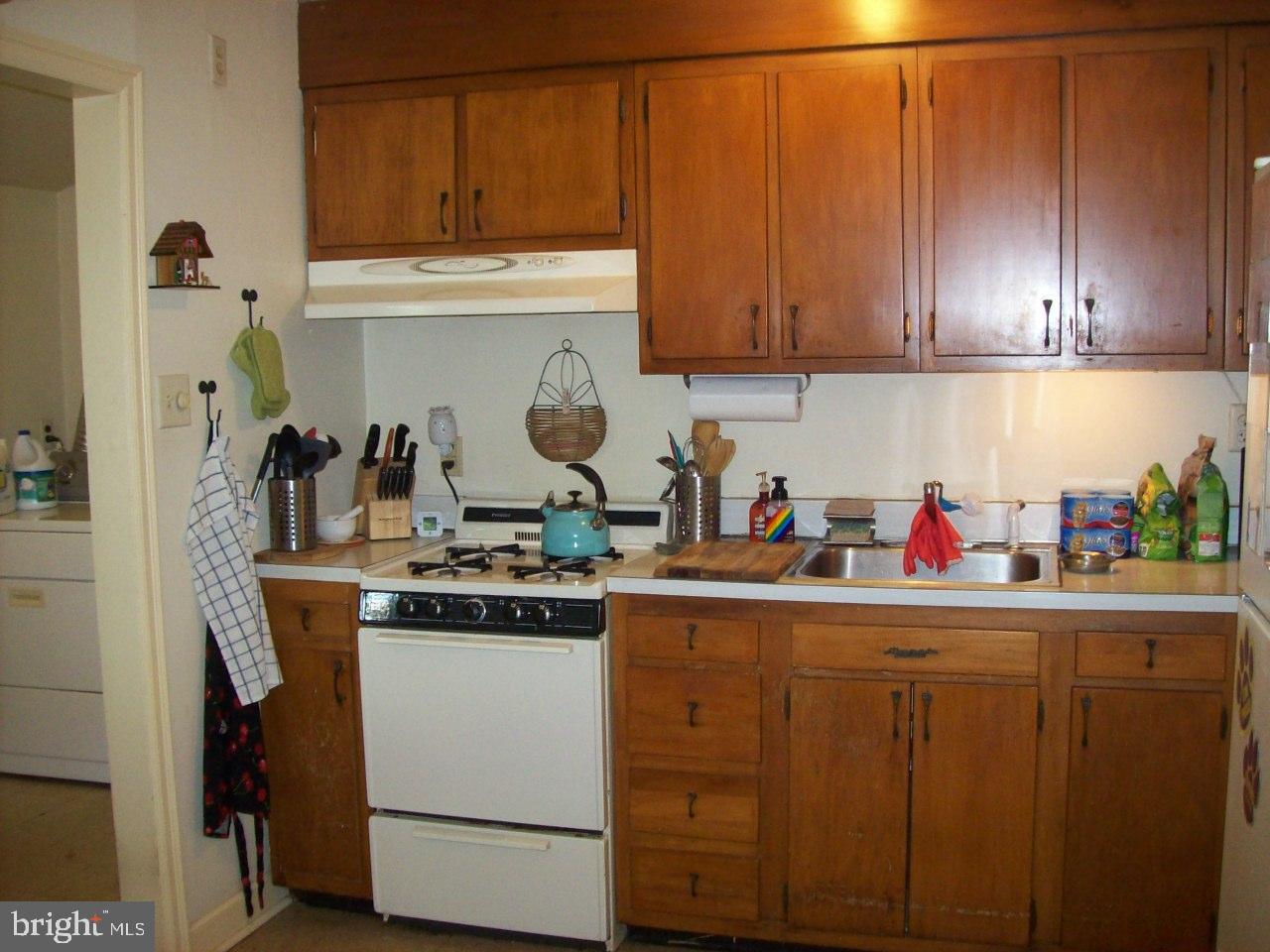 415 Manor Road Hatboro, PA 19040 - Photo 7 of 13 Gallery Image 7