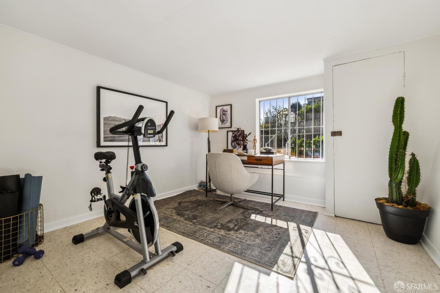 159 Stillings Avenue San Francisco, CA 94131 - Photo 18 of 21 a view of a room with gym equipment