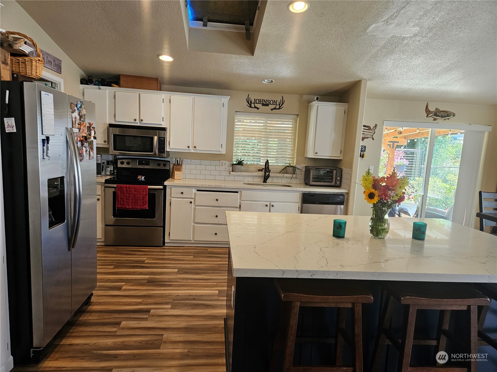 4169 Harris Road Southeast Port Orchard, WA 98366 - Photo 8 of 38 Gallery Image 8