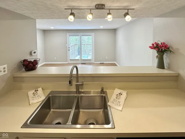 $214,900 | 7975 Glen View Drive, Indianapolis, IN 46236