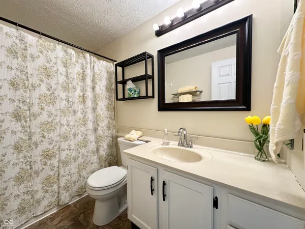 $214,900 | 7975 Glen View Drive, Indianapolis, IN 46236