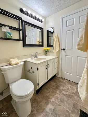 $214,900 | 7975 Glen View Drive, Indianapolis, IN 46236