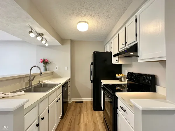$214,900 | 7975 Glen View Drive, Indianapolis, IN 46236