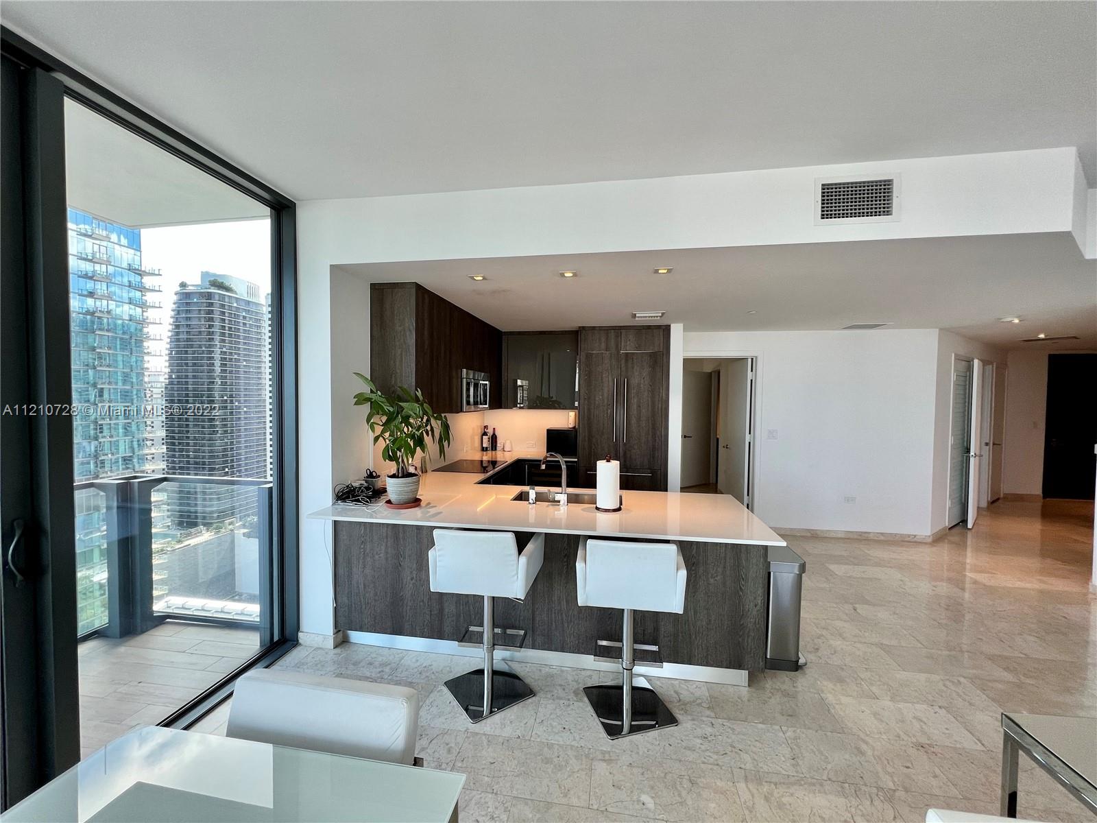 68 Southeast 6th Street, Unit 2801 Miami, FL 33131 - Photo 29 of 40