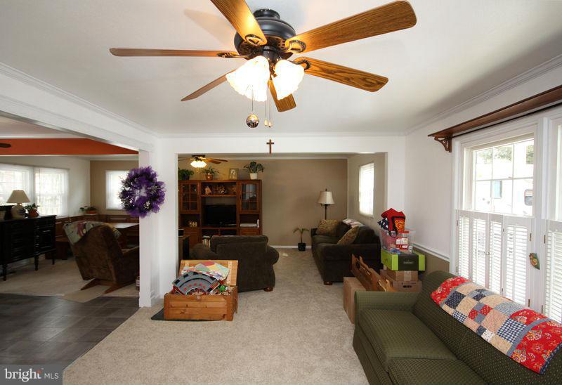796 Manhattan Beach Road Severna Park, MD 21146 - Photo 3 of 15 Living Room