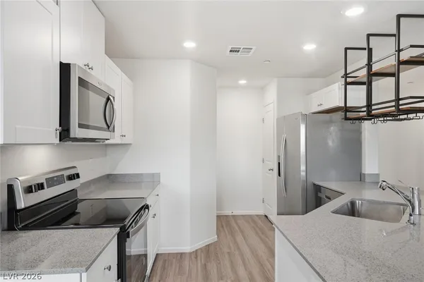 $1,900 | 7815 Jupiter Sky Street, Unit 1, North Las Vegas, NV 89084