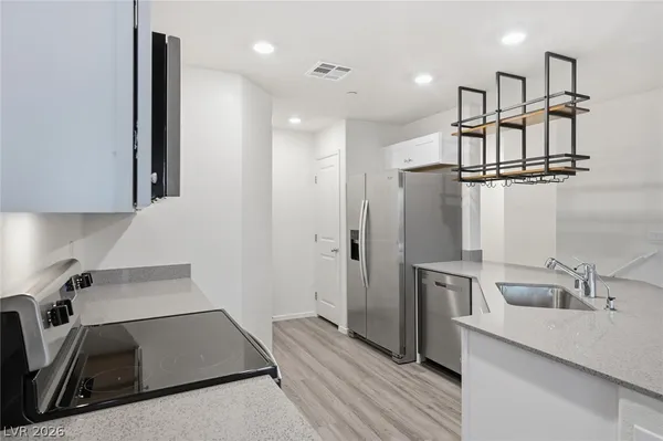 $1,900 | 7815 Jupiter Sky Street, Unit 1, North Las Vegas, NV 89084