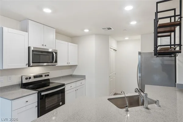 $1,900 | 7815 Jupiter Sky Street, Unit 1, North Las Vegas, NV 89084