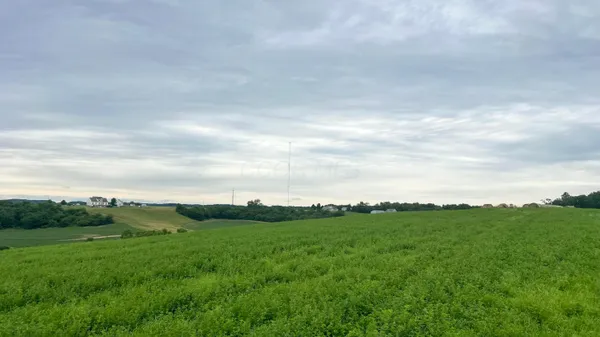 $695,000 | 10871 Somerset Road, Thornville, OH 43076