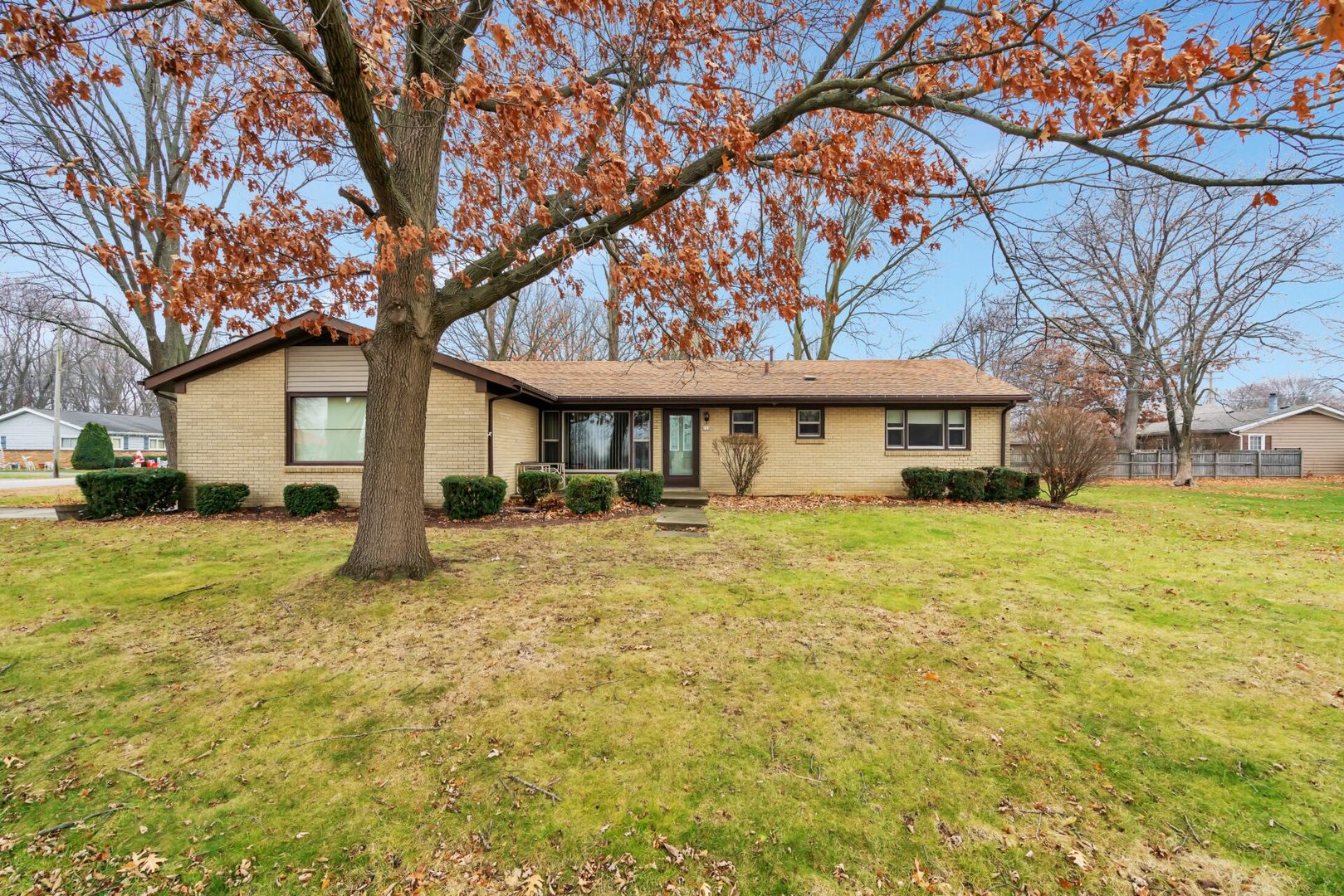 119 Davis Street Seneca, IL 61360 - Photo 1 of 21 a front view of a house with a yard